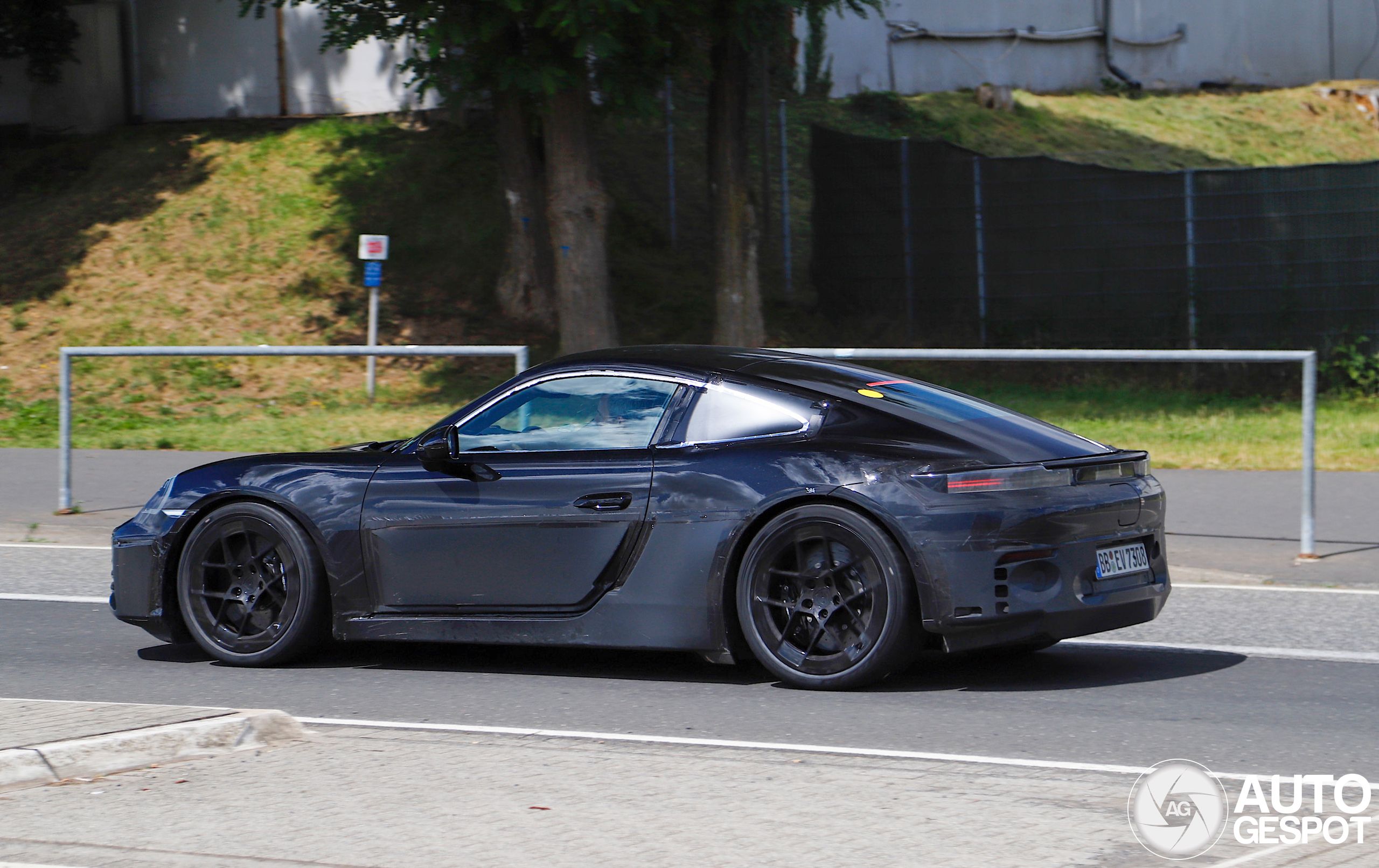 Porsche 718 Cayman EV