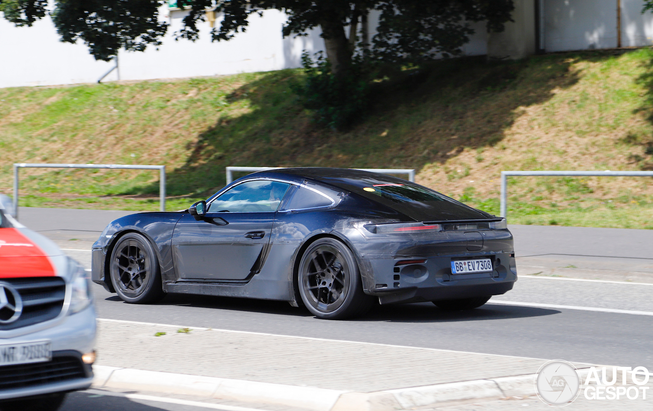 Porsche 718 Cayman EV