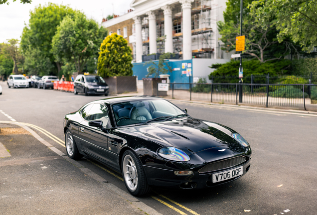 Aston Martin DB7