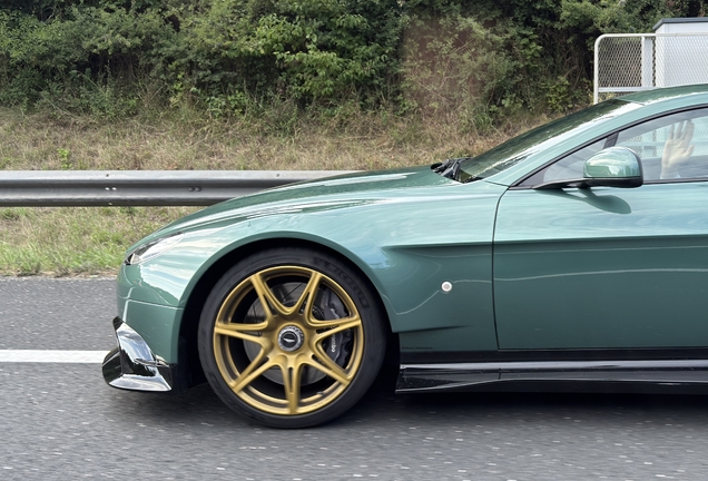 Aston Martin Vantage GT8