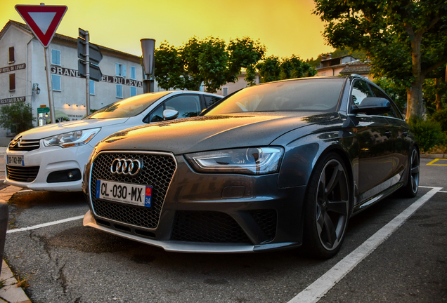 Audi RS4 Avant B8