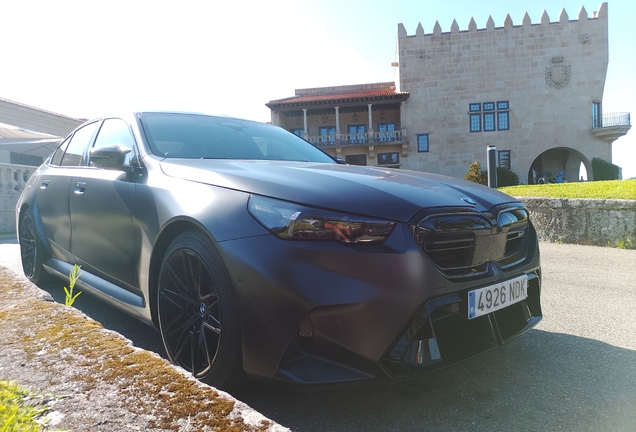 BMW M5 G90
