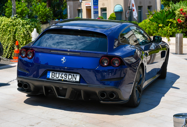 Ferrari GTC4Lusso