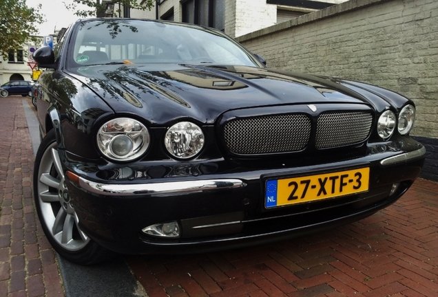 Jaguar XJR