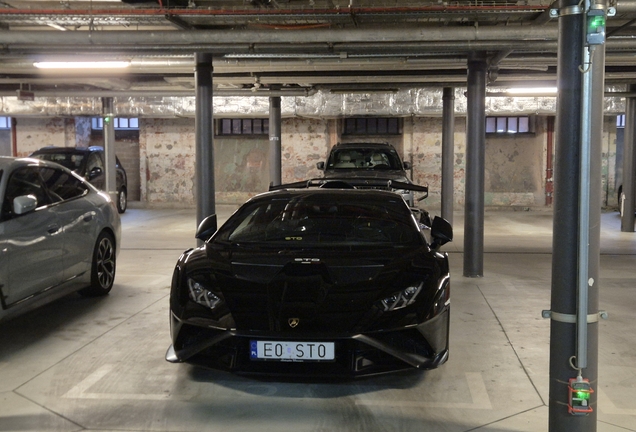 Lamborghini Huracán LP640-2 STO