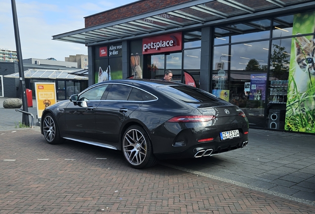 Mercedes-AMG GT 63 S X290