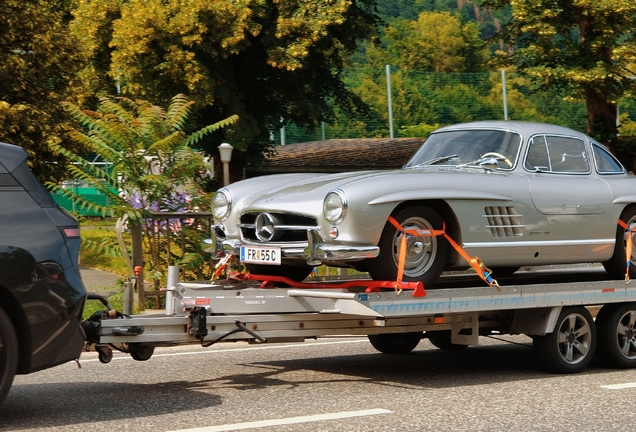Mercedes-Benz 300SL Gullwing