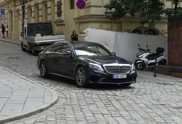 Mercedes-Benz S 63 AMG V222