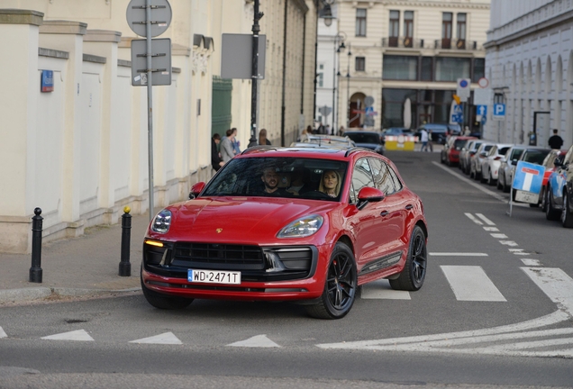 Porsche 95B Macan GTS MkIII