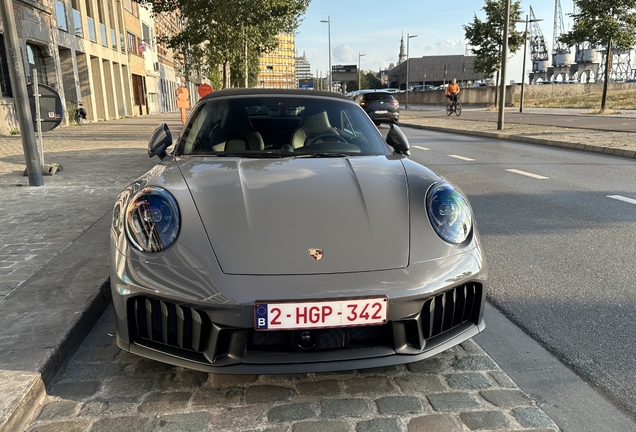 Porsche 992 Carrera 4 GTS Cabriolet MkII