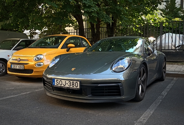 Porsche 992 Carrera 4S