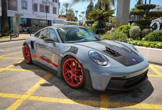 Porsche 992 GT3 RS Weissach Package