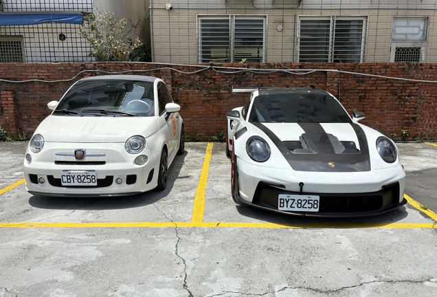 Porsche 992 GT3 RS Weissach Package