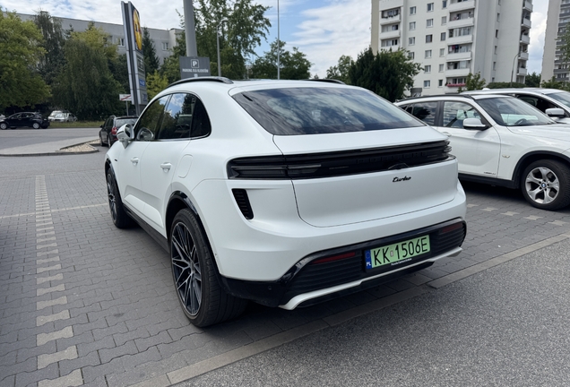 Porsche Macan EV Turbo