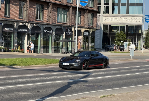 Porsche Taycan GTS