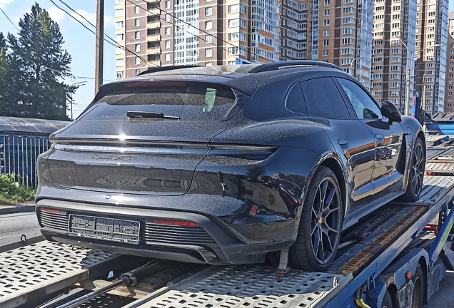 Porsche Taycan GTS Sport Turismo