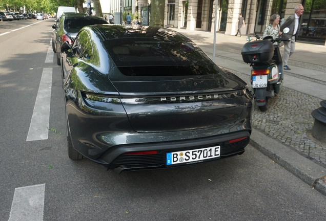 Porsche Taycan Turbo S