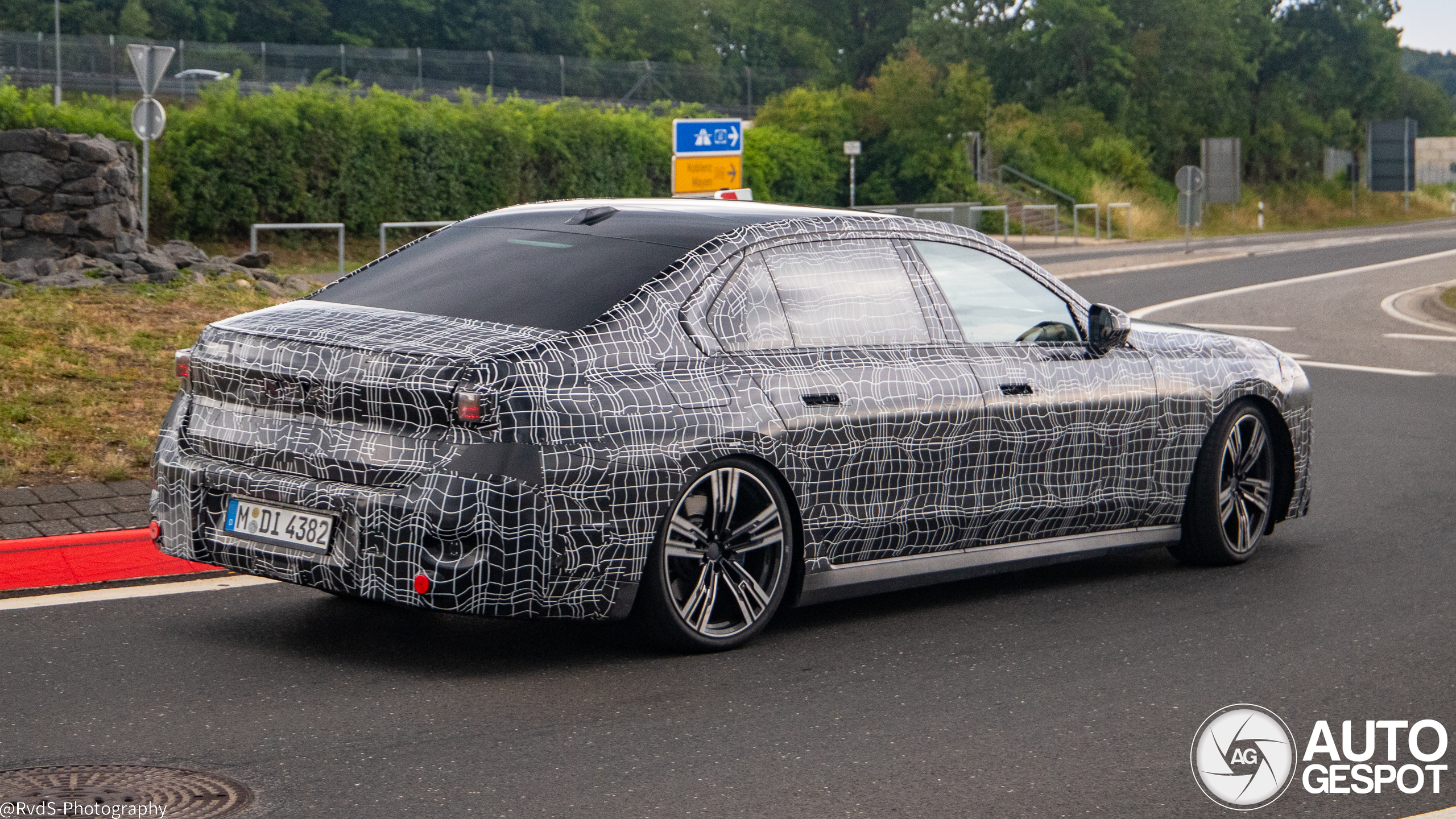 BMW 7 Series G70 2026