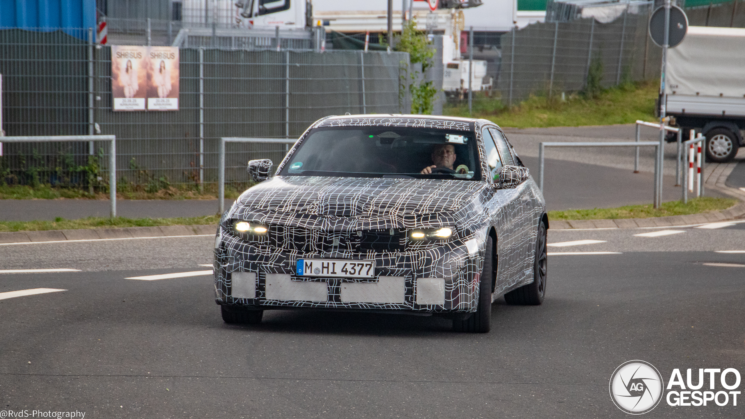 BMW M350 xDrive G50