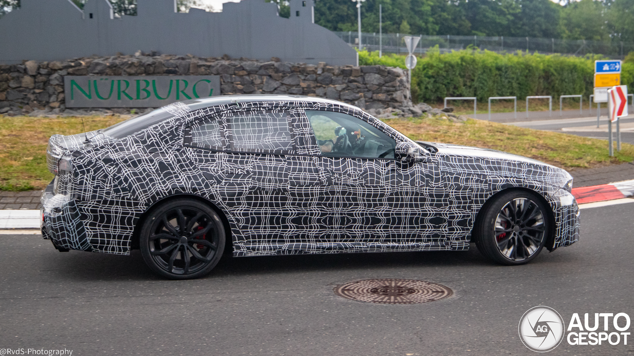 BMW M350 xDrive G50