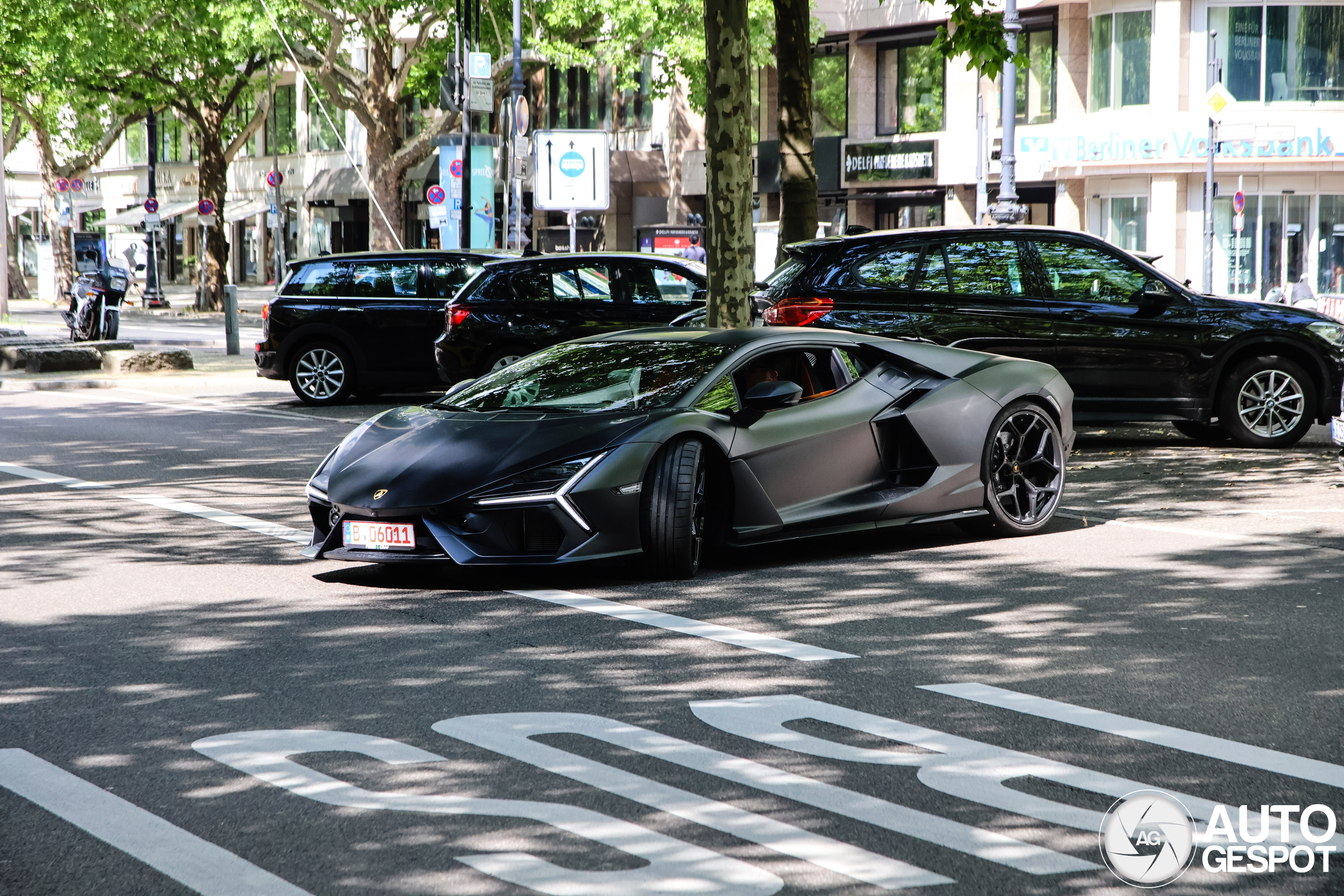 Lamborghini Revuelto