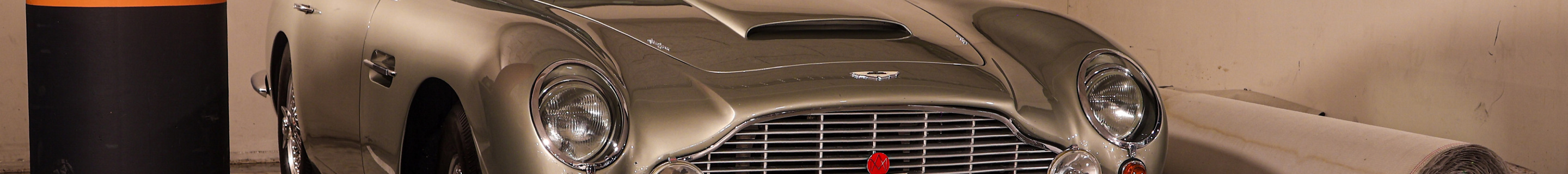Aston Martin DB6 Vantage MKI