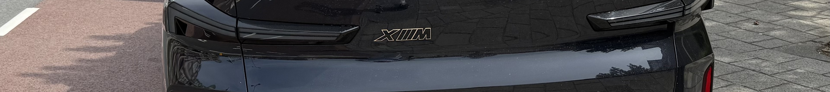 BMW XM G09