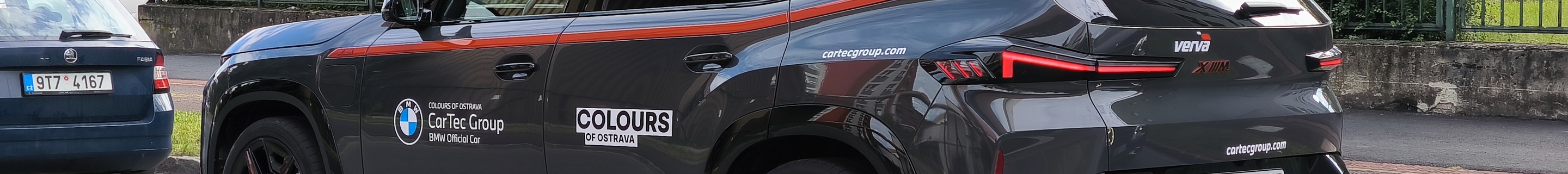 BMW XM G09 Label Red