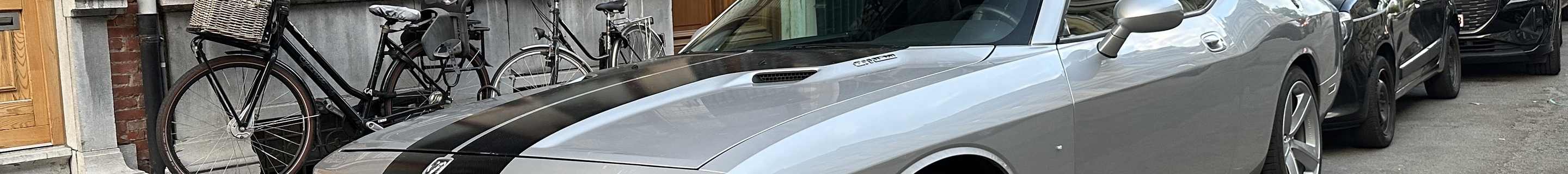 Dodge Challenger SRT-8