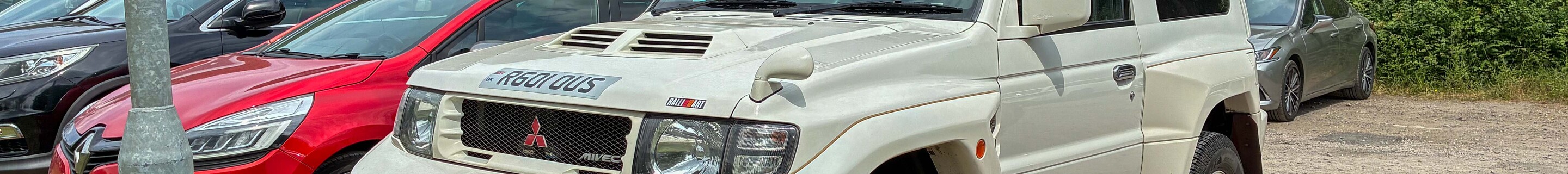 Mitsubishi Pajero Evolution