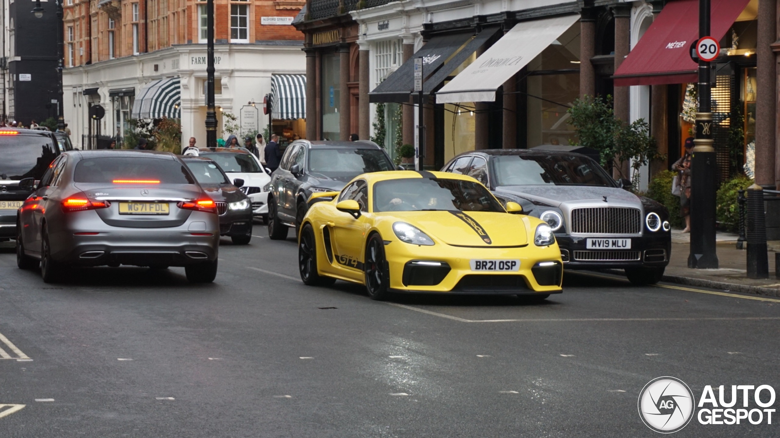 Porsche 718 Cayman GT4