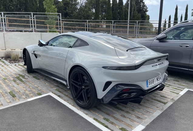 Aston Martin Vantage 2024
