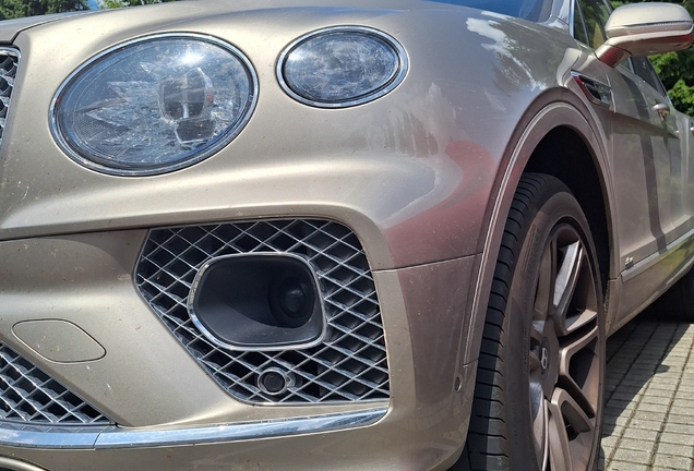 Bentley Bentayga Azure