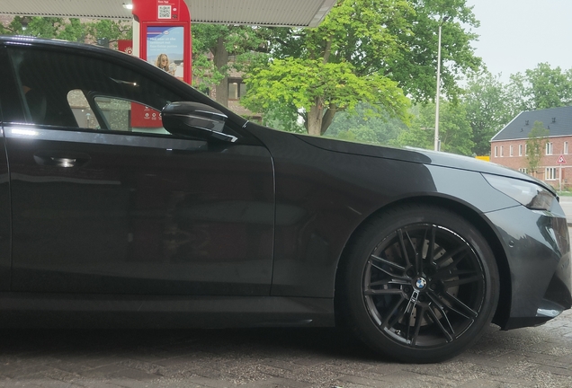 BMW M5 G90
