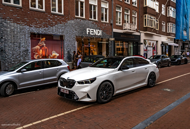 BMW M5 G90