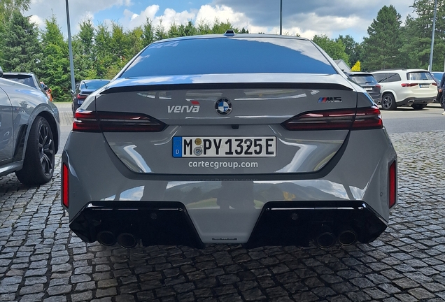 BMW M5 G90