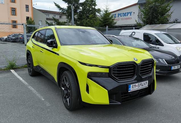 BMW XM G09