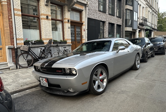 Dodge Challenger SRT-8
