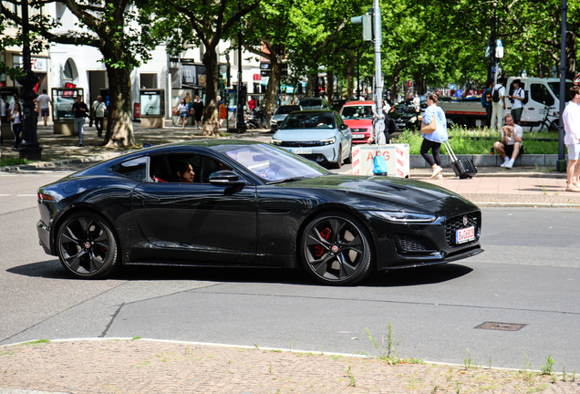 Jaguar F-TYPE P450 Coupé 2020