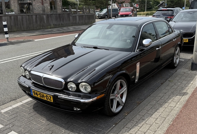 Jaguar Super V8 Portfolio