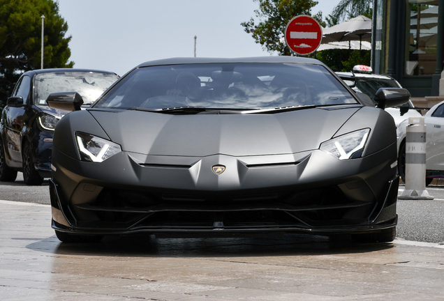 Lamborghini Aventador LP770-4 SVJ