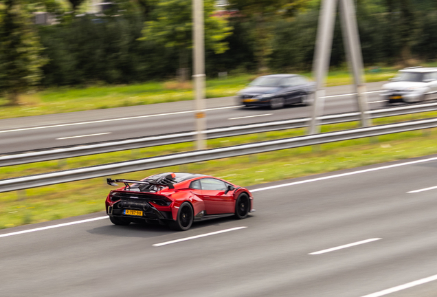 Lamborghini Huracán LP640-2 STO