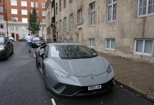Lamborghini Huracán LP640-4 Performante