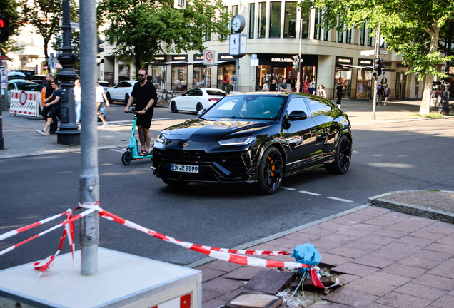Lamborghini Urus Performante