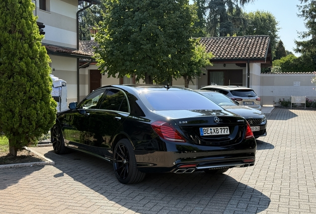 Mercedes-Benz S 63 AMG V222