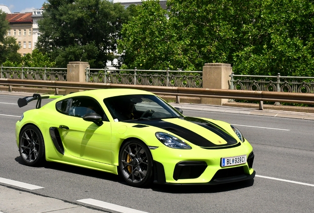 Porsche 718 Cayman GT4 RS Weissach Package