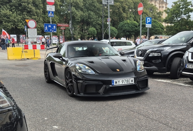 Porsche 718 Cayman GT4 RS Weissach Package
