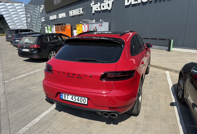 Porsche 95B Macan GTS