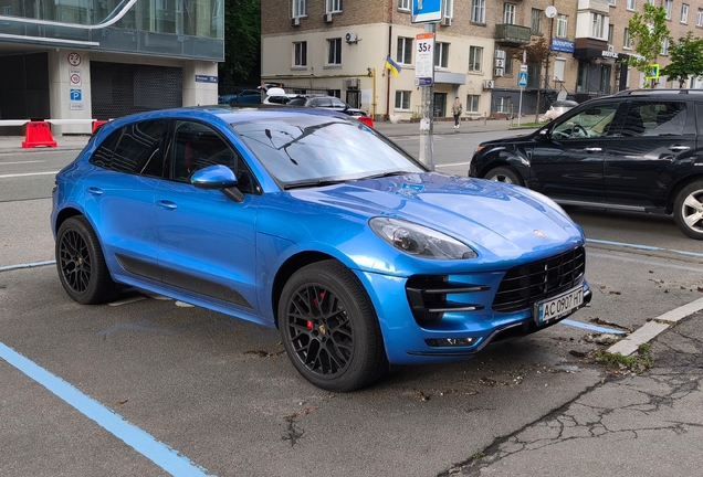 Porsche 95B Macan GTS