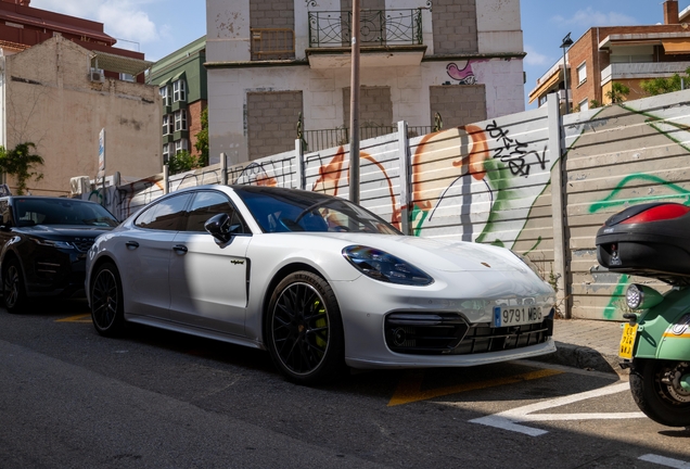 Porsche 971 Panamera Turbo S E-Hybrid